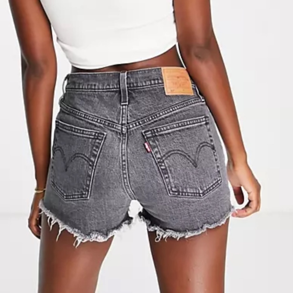 Levi’s dark grey 501 denim short size 26